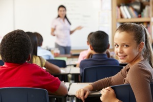 Ребенок должен стремиться к позитивному общению с одноклассниками и учителями